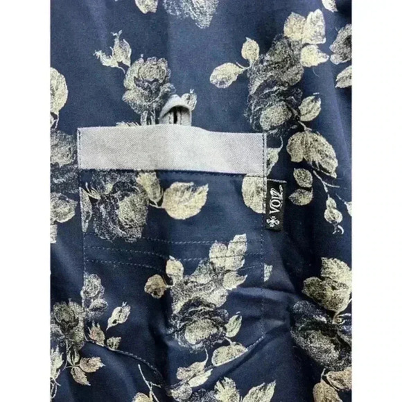 Voiz Homme Long Sleeve Basic Button Down Left Pocket Shirts for Men - Picture 8 of 11